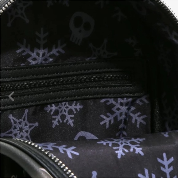 Loungefly zero mini backpack - Picture 4 of 4